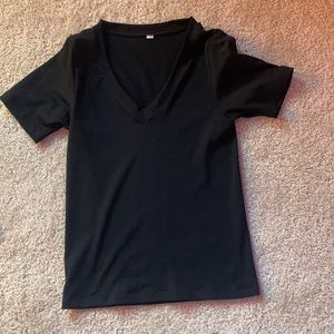 Athleta Renew V Neck Tee Size S/M
